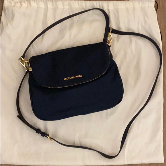 Michael Kors Handbags - Michael Kors Bedford Convertible Shoulder Bag.